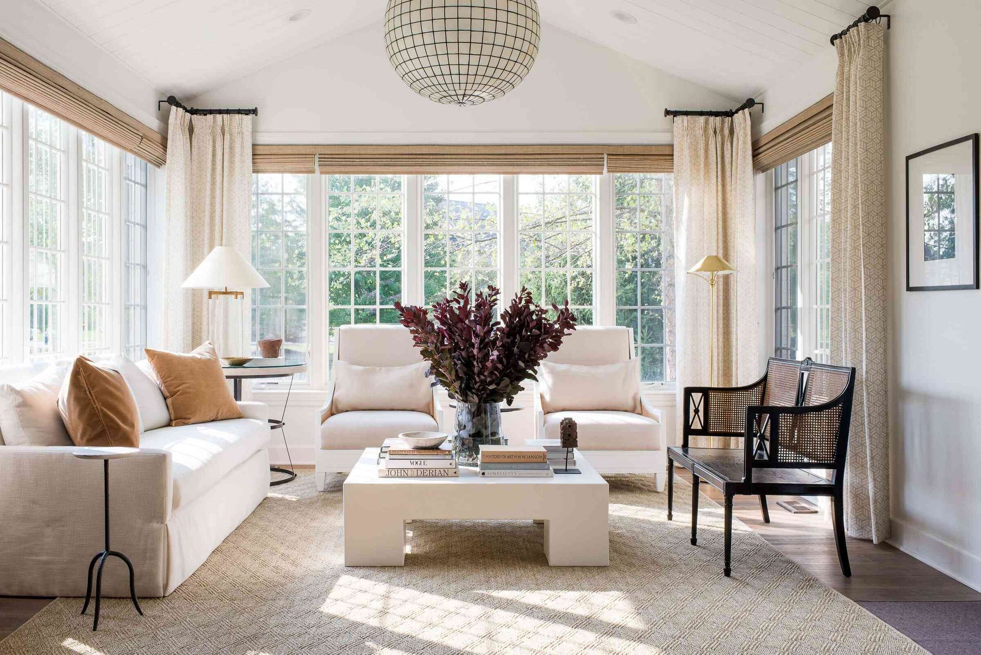Balanced Window Dressing for Stylish Interiors