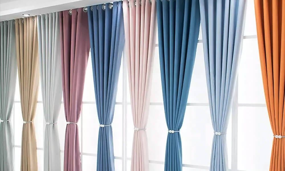Factors to Consider When Choosing Curtain Colors