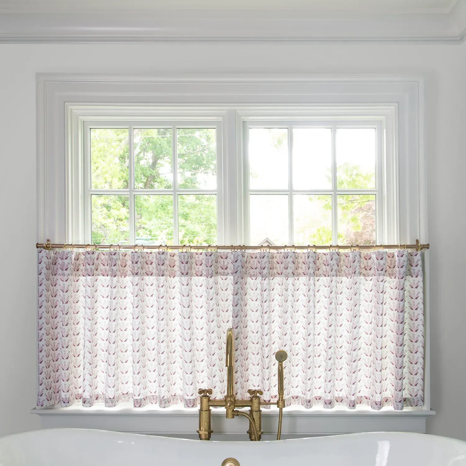 What Are Café Curtains?