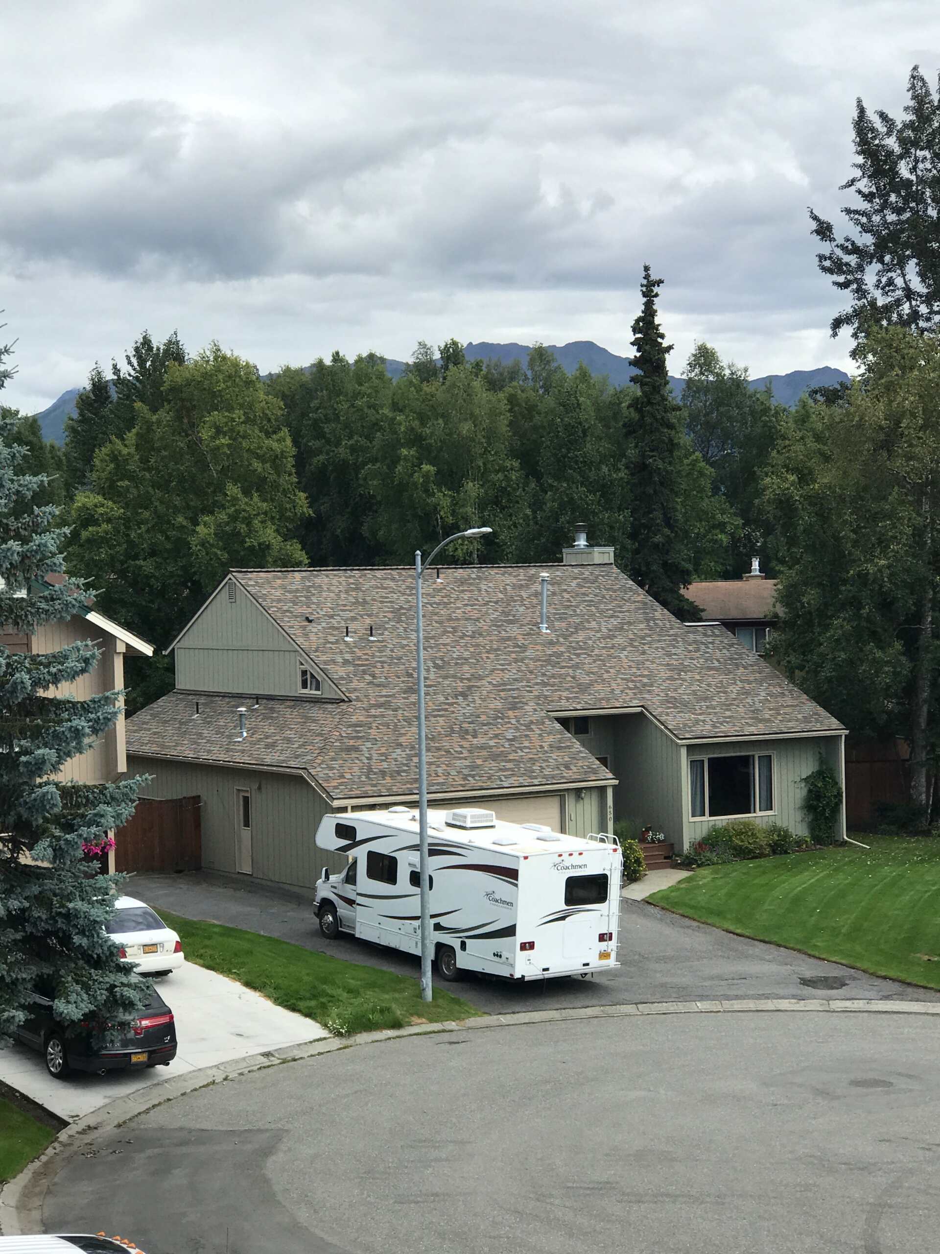 Earhart Roofing Company Inc