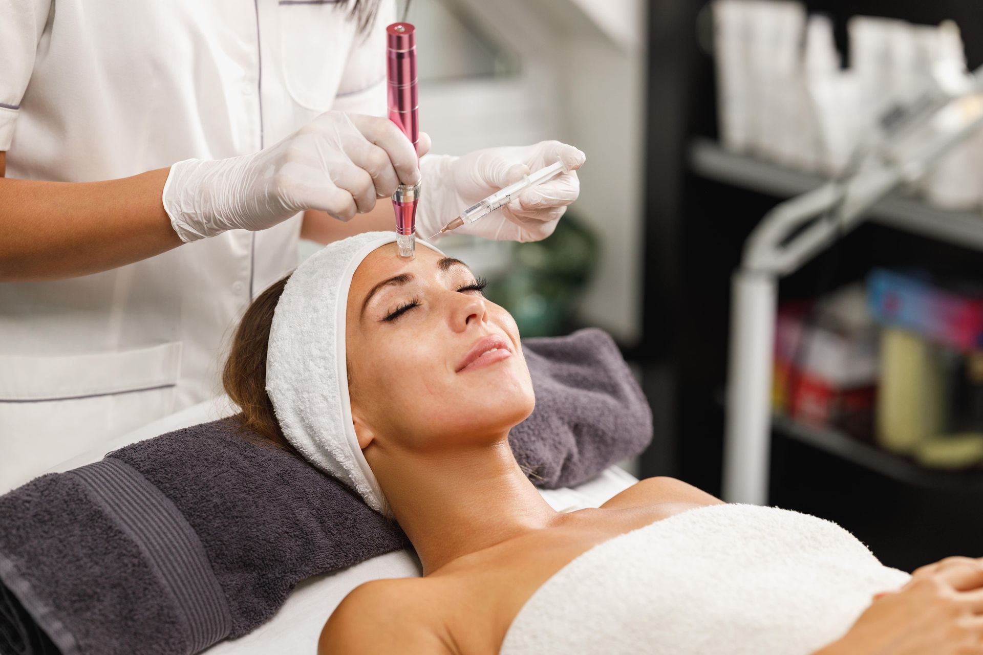 Microneedling - Behandlung im Kosmetikstudio Trendloft Kosmetik in 1190 Wien