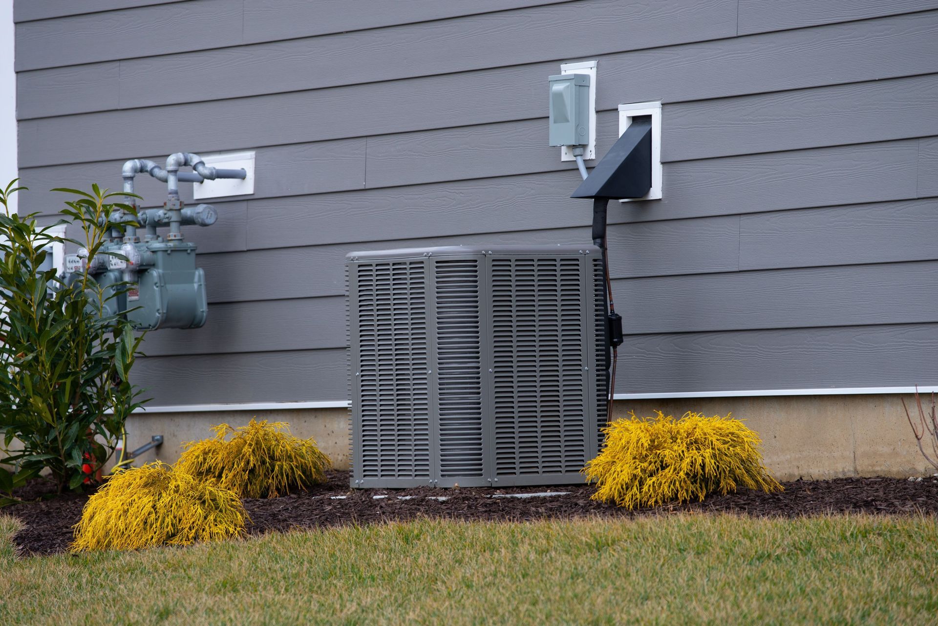 air conditioner near new house cold