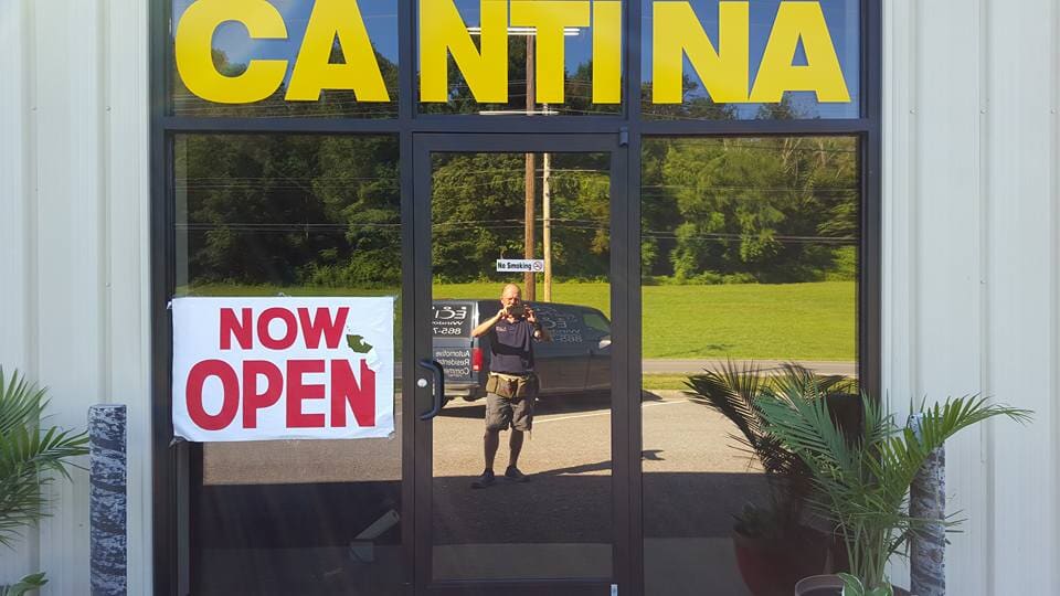 Store Front Tinted Window - Commercial Window Tinting in Knoxville, TN