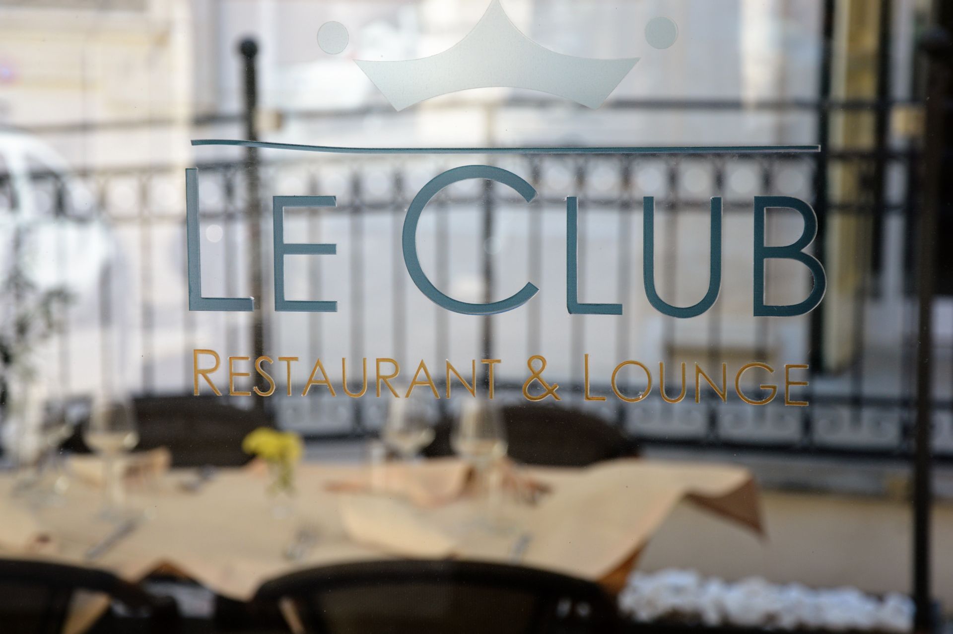 Sign on a restaurant window: 