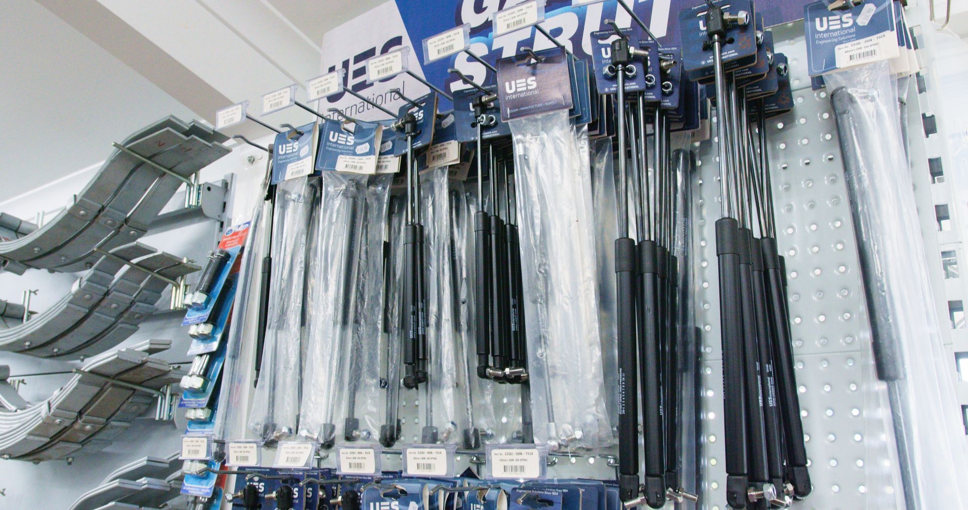 Gas Struts— Drop Deck Trailers In Hervey Bay QLD