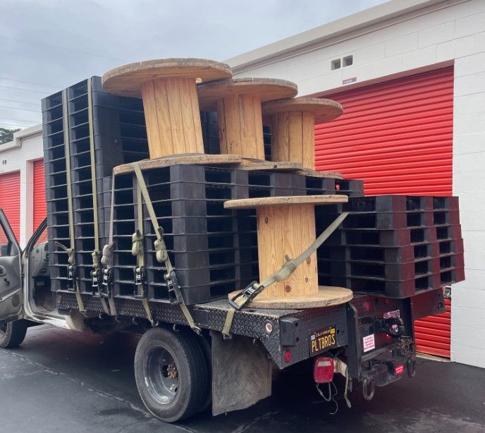 Mixed Load Plastic Pallets and Reels from The Simplest Biz Student