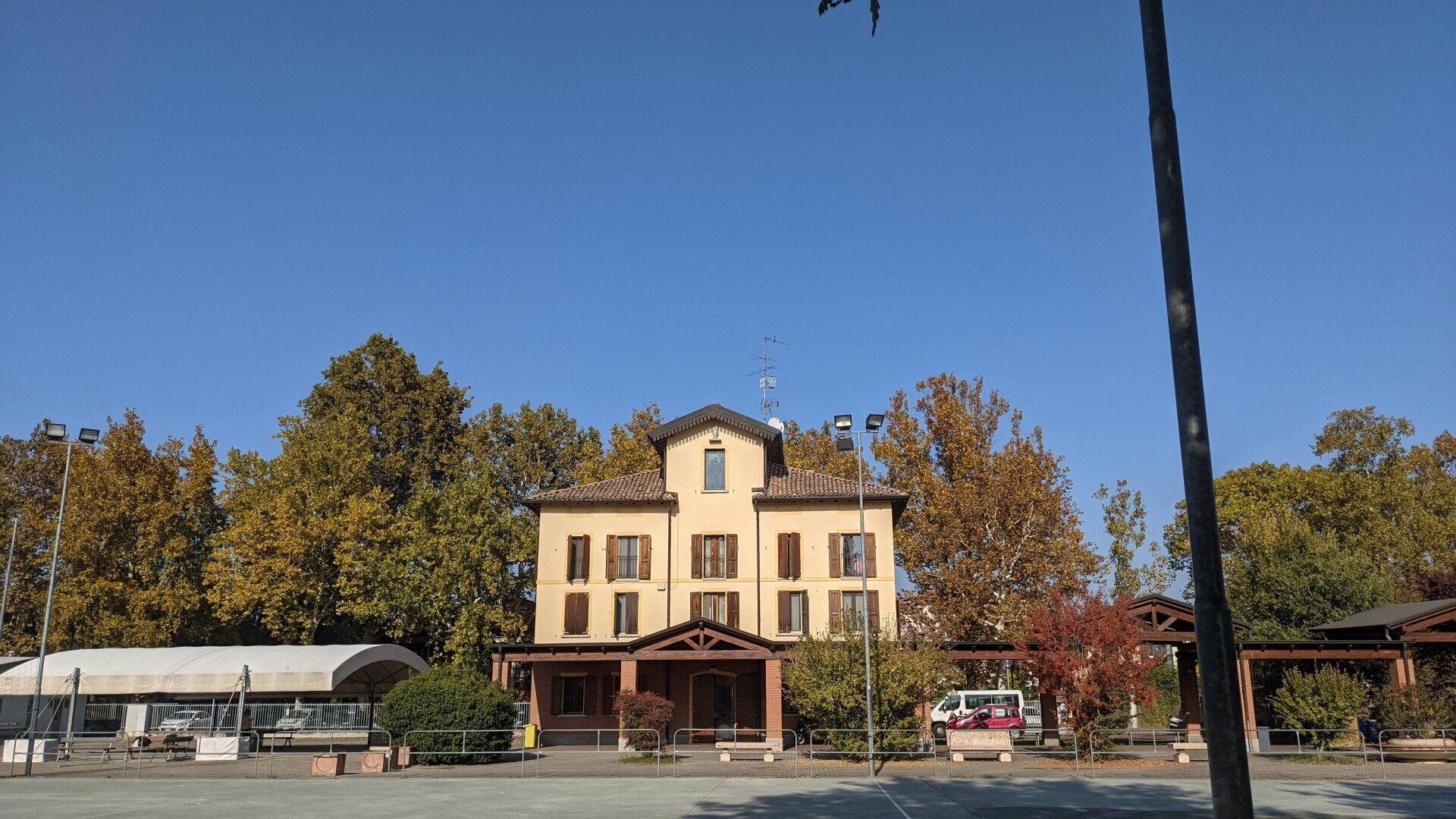 Spazi abitativi per studenti universitari gestiti dalla Cooperativa San Giovanni Bosco a Reggio Emilia.