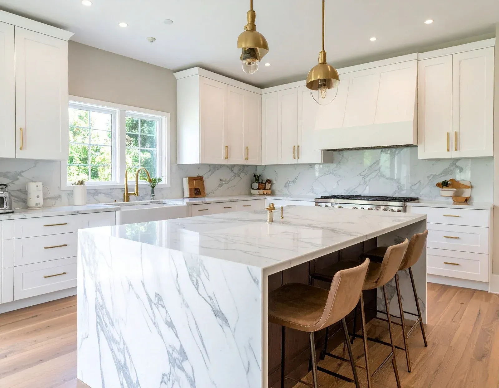 Traditional Transitional Kitchen Remodel by Stunning Cabinets project photo