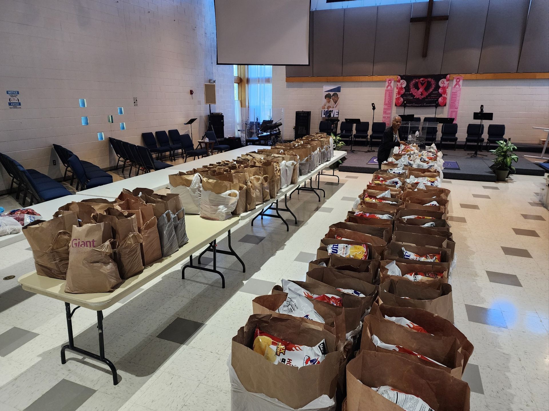 Volunteering Home Page Picture Journey of Faith UMC Waldorf MD