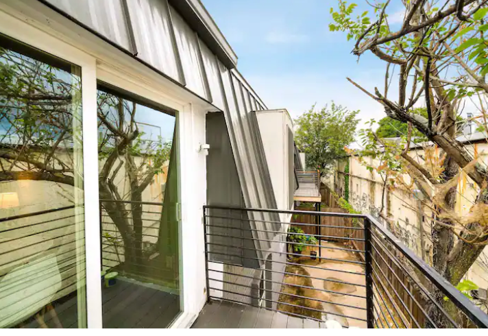 Property - Image 2