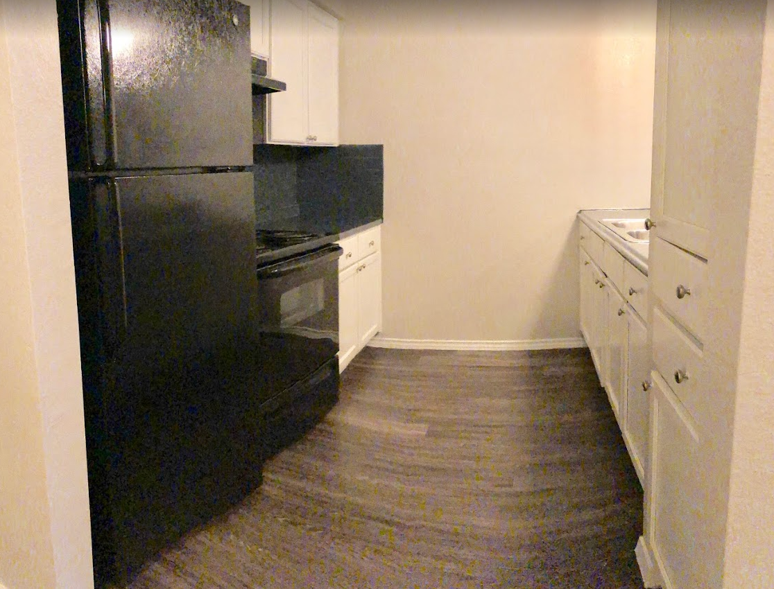 Property - Image 2