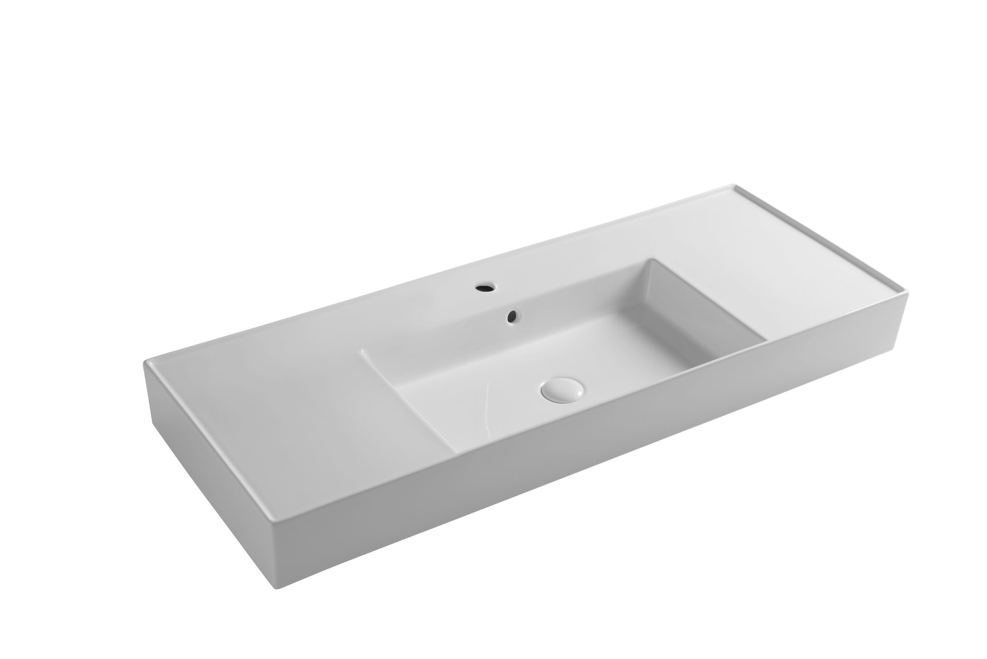 Lavandino rettangolare bianco per il bagno con piano d'appoggio integrato e foro singolo per il rubinetto.