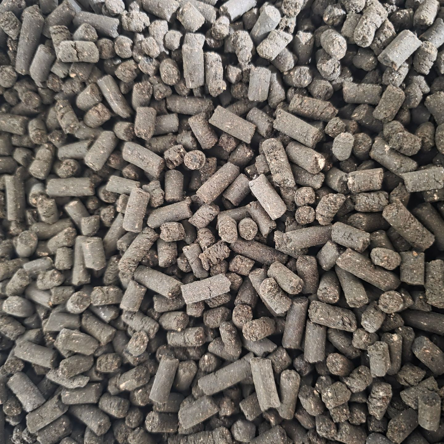 Fed 'n Happy Basecamp™ Pellets