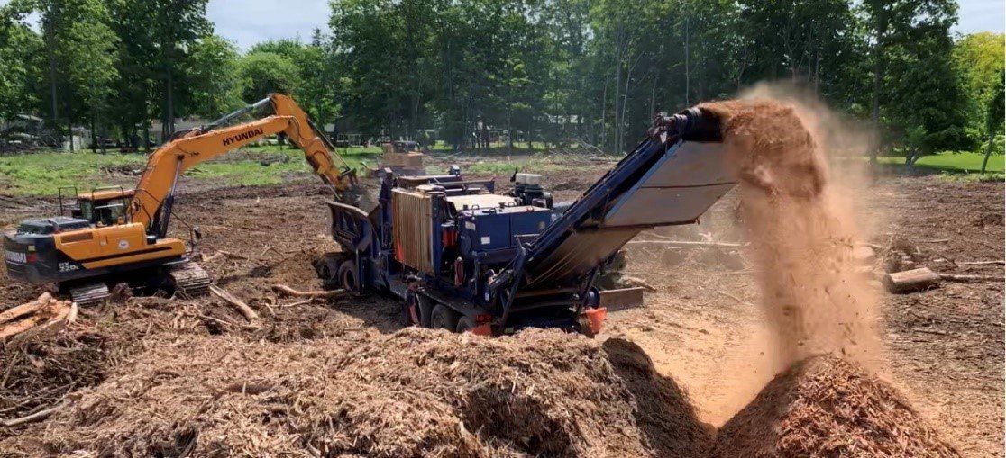 Peterson Pacific 4700B Horizontal Grinder
