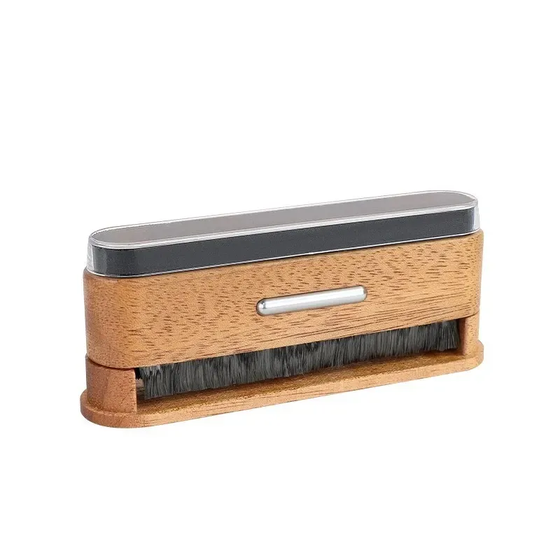 Anti-Static carbon fibre and velvet vinyl record cleaning brush.