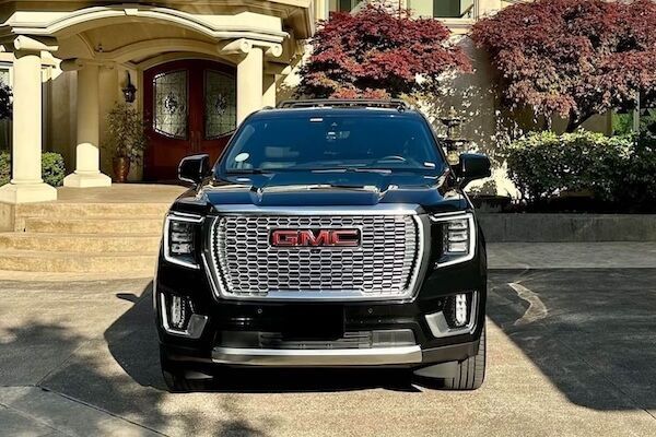 Chauffeur SUV service in Kansas City