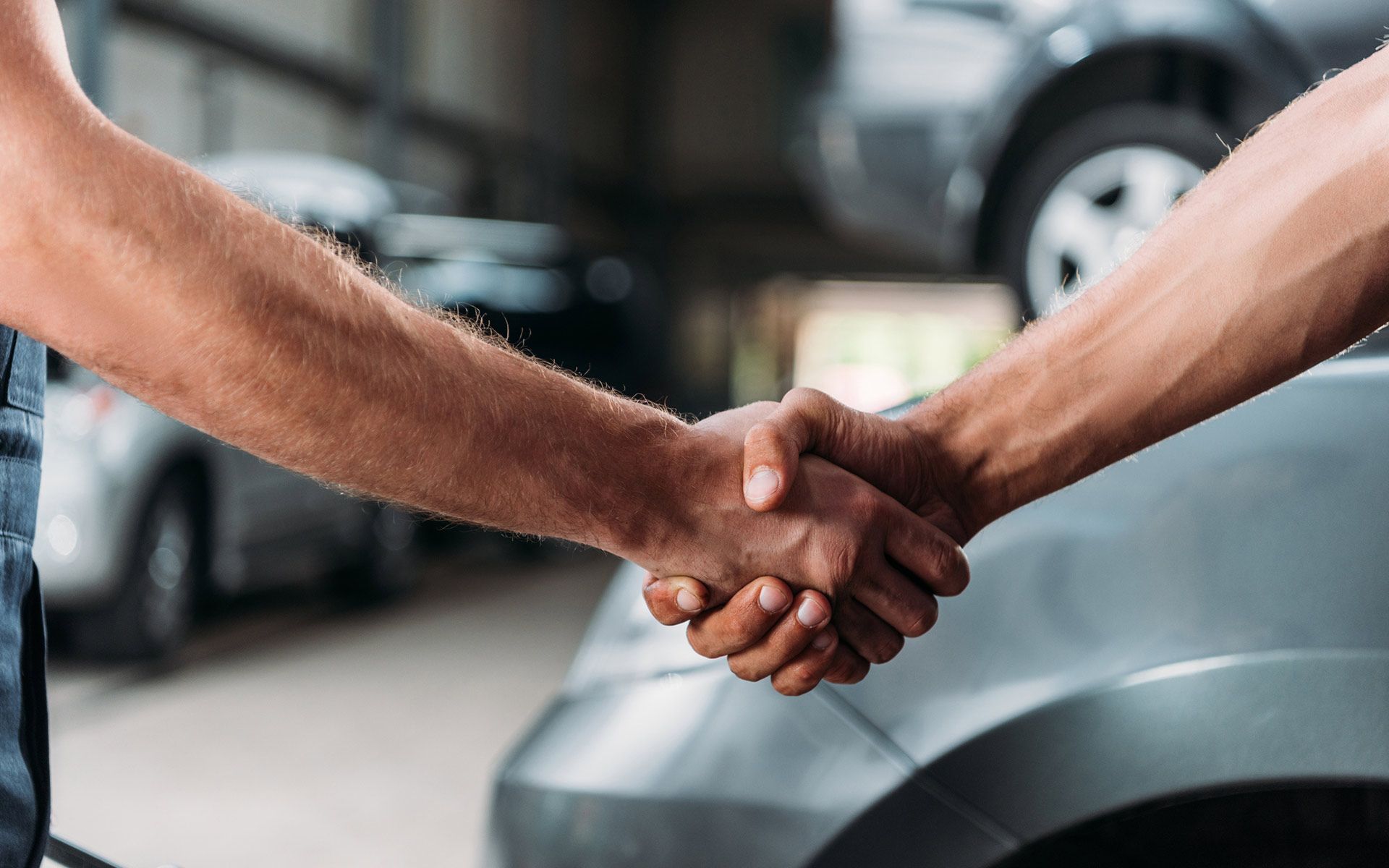 Shaking Hands — Circleville, OH — Marshall’s Auto & Truck Parts