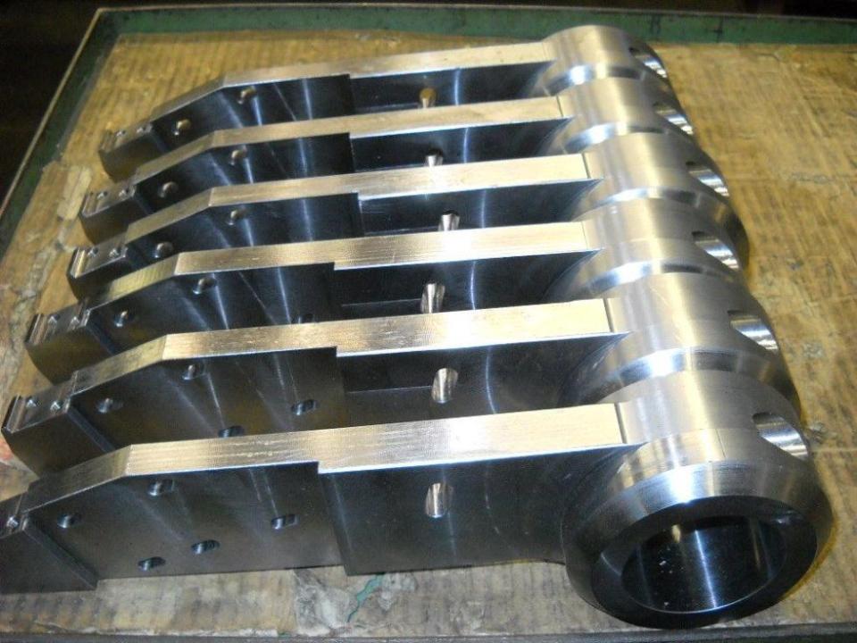 chrome-plted metal