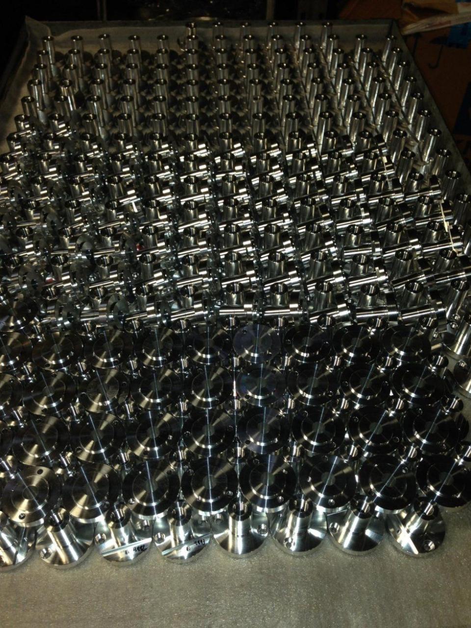 Producing small metal parts
