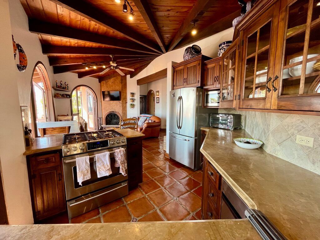 The kitchen with gas stovetop at Las Gaviotas in Baja California.