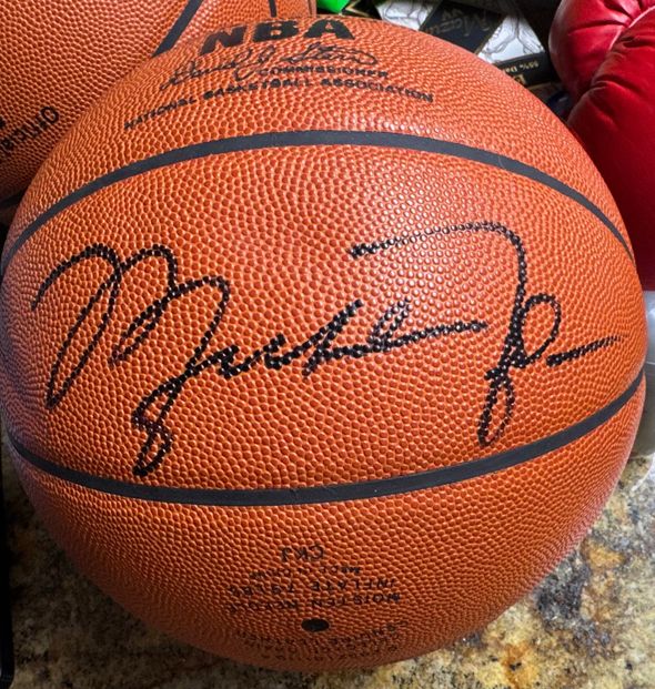 Autograph