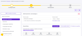Captura de tela de um formulário de aplicativo web em espanhol com indicador de progresso, navegação à esquerda e botões de ação roxos.