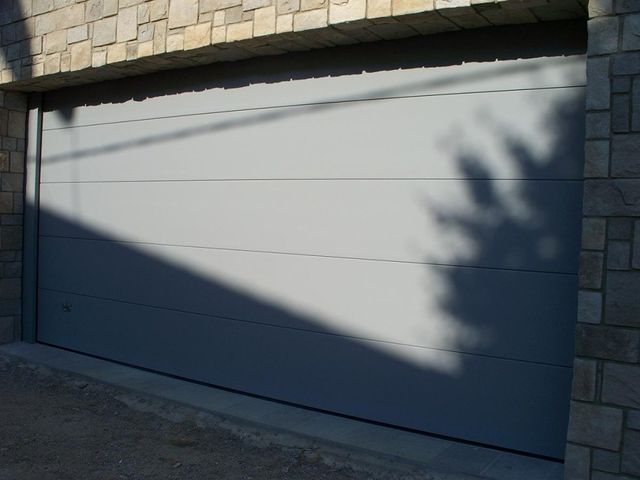 Portoni sezionali residenziali 8
