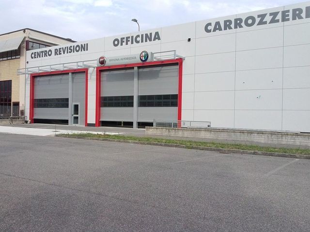 Portoni sezionali industriali 3