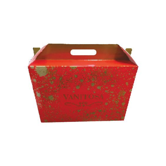 Scatola regalo decorativa rossa con manico e motivo floreale dorato su sfondo bianco.