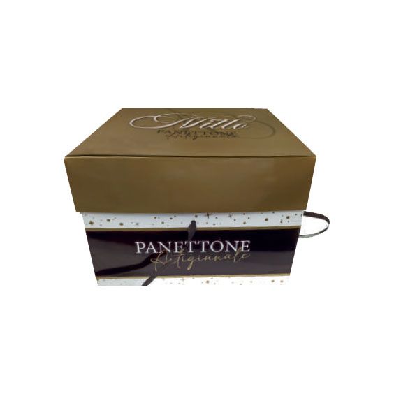 Scatola regalo per panettone marrone con coperchio dorato ed etichetta viola scuro su sfondo bianco.