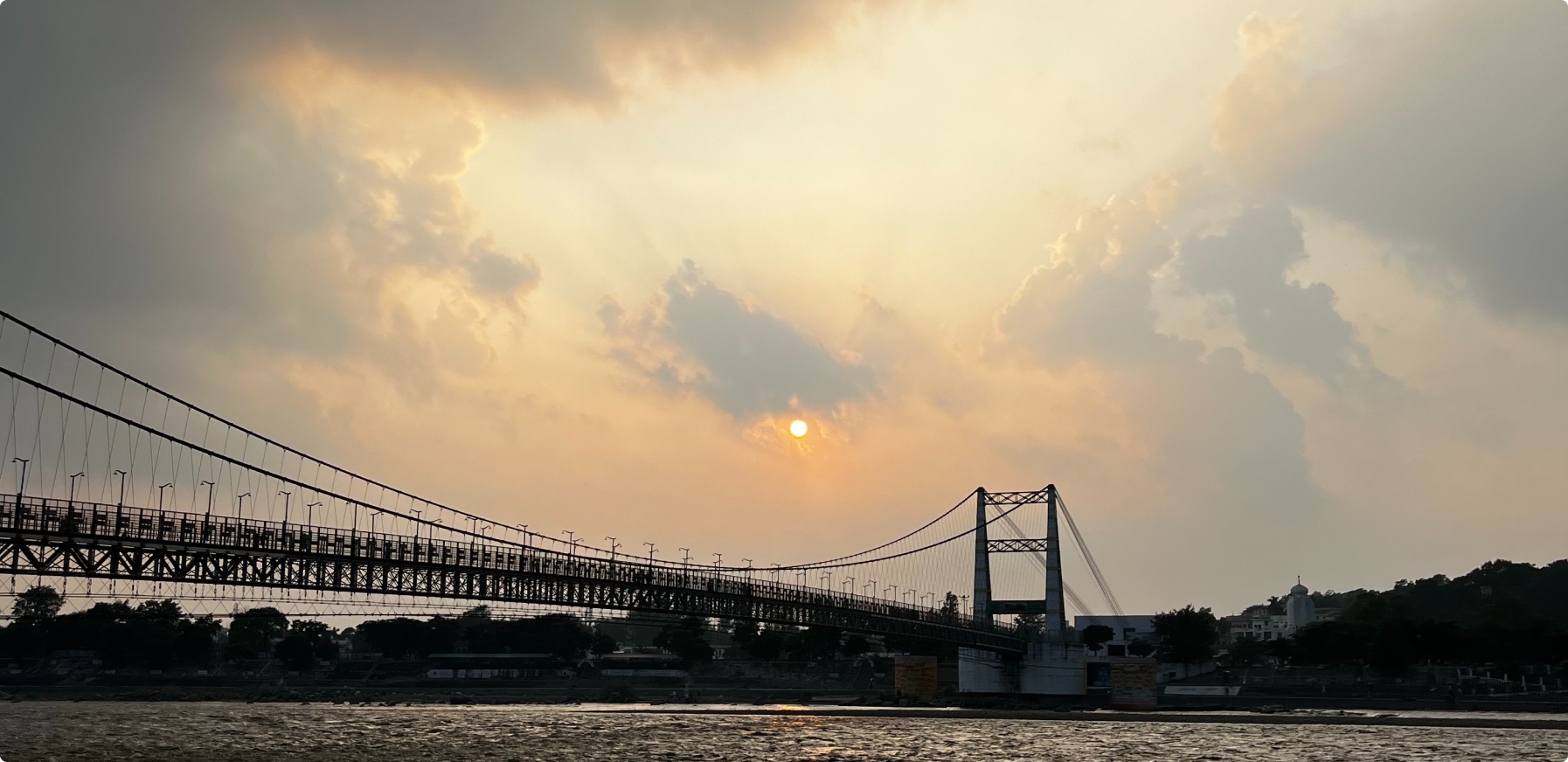 Learn Meditation in Rishikesh | Yoganga Healing Learn Meditation in Rishikesh | Yoganga Healing
