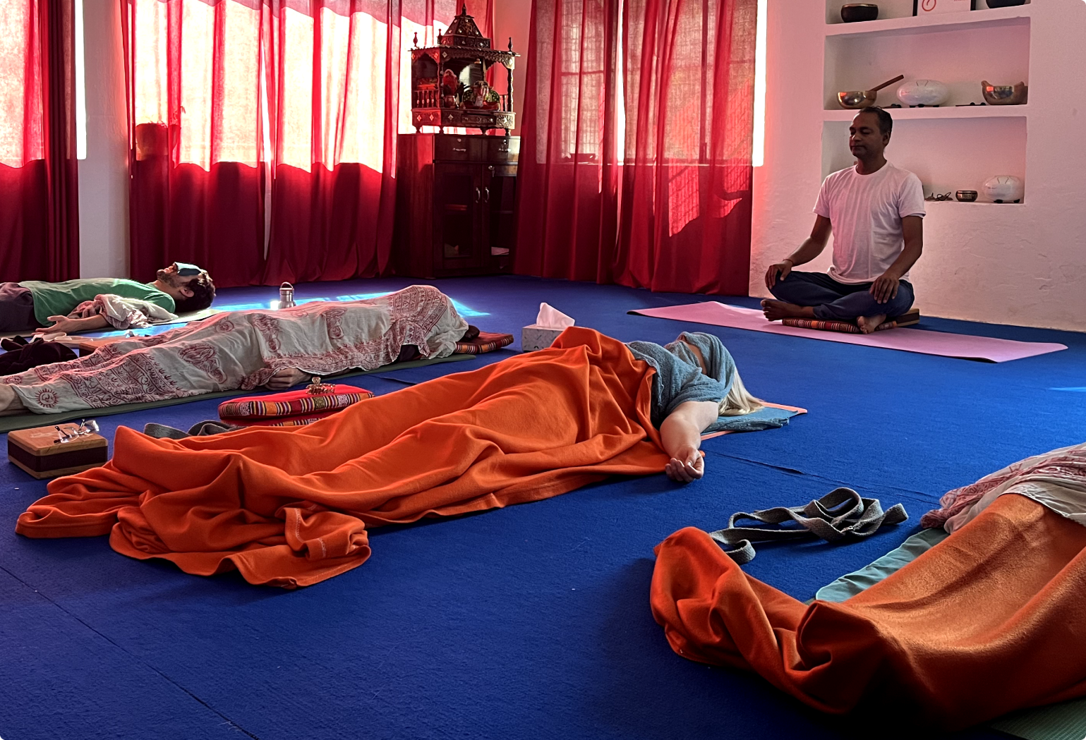 Yoga Nidra vs Meditation: Understanding the Key Differences, Similarities & Benefits