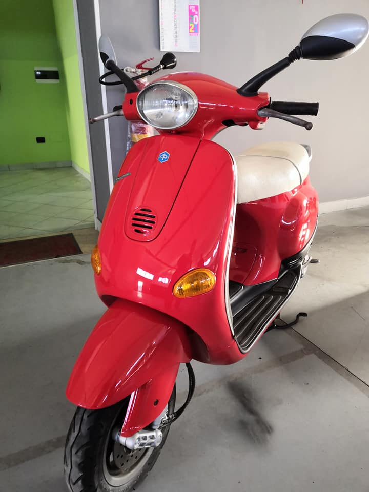 verniciatura Vespa