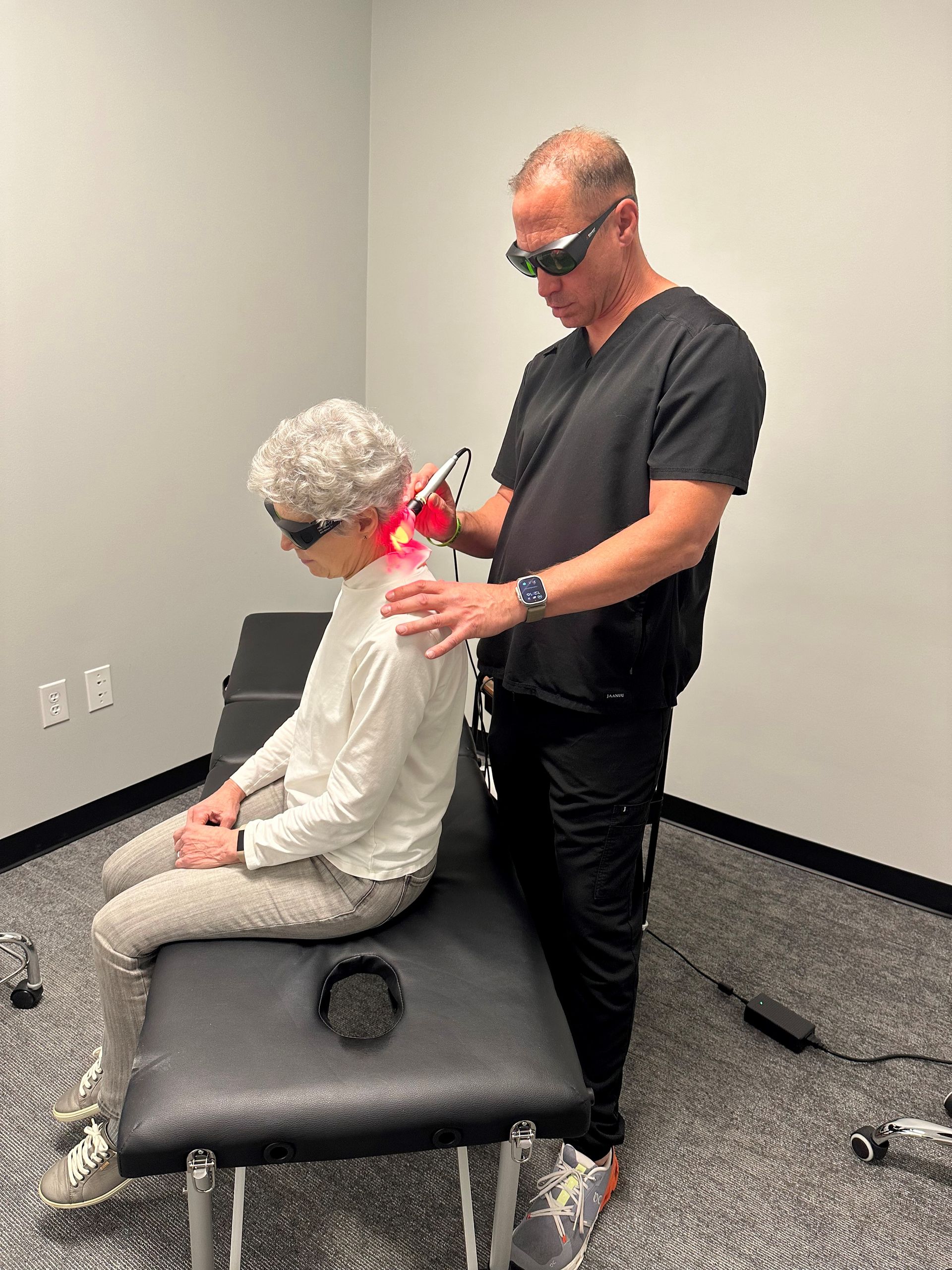 Laser Physical Therapy — Charlotte, NC — Greenapple Sports & Wellness