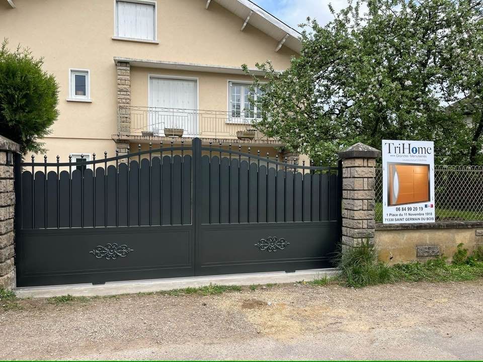 Portail coulissant motorisé sur mesure classalu occultant …
motorisation DEA Livi garantie longue durée Trihome agréé DEA pro partner !