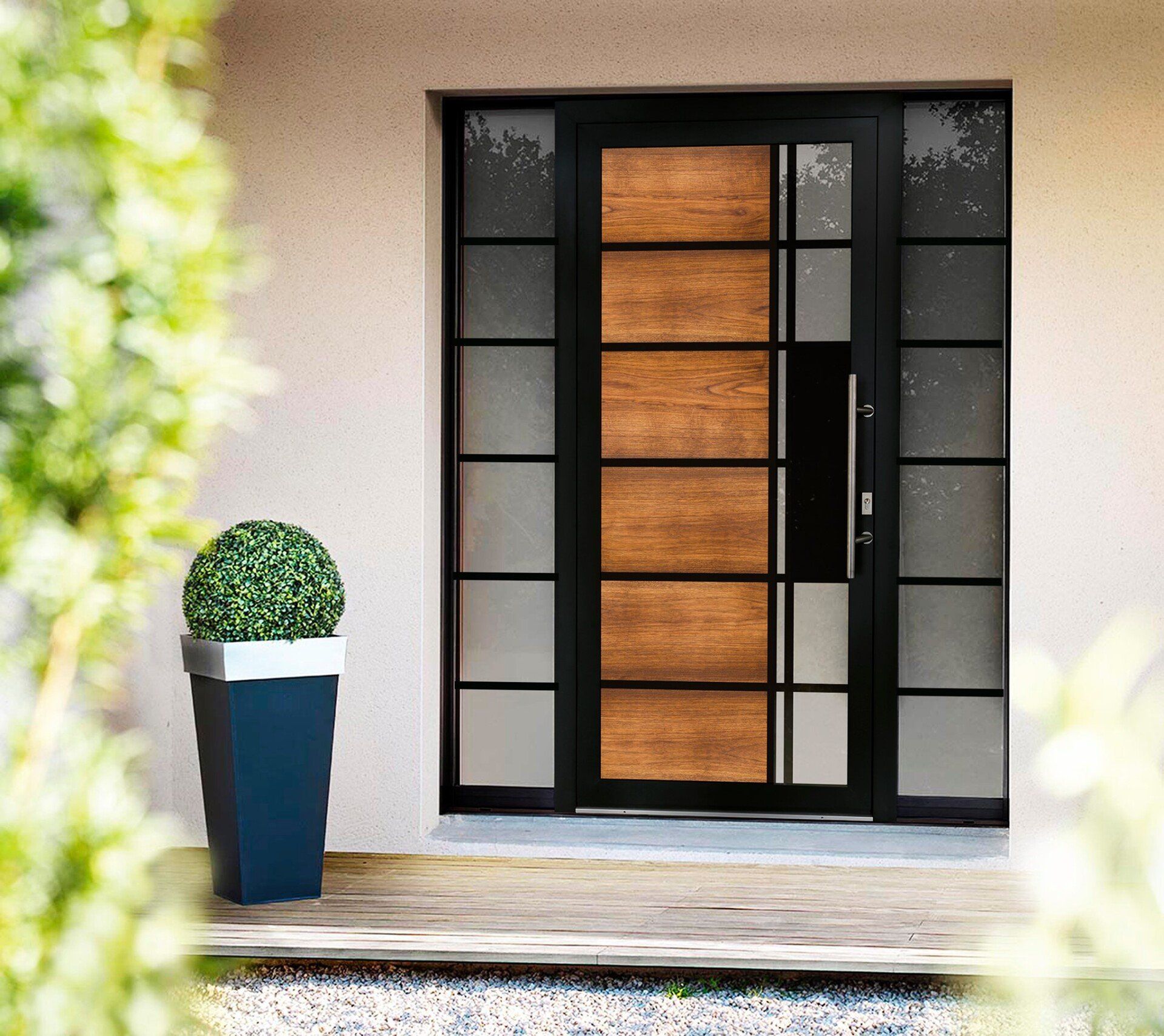 Verrissima : porte d'entrée vitrée installation Trihome menuiseries