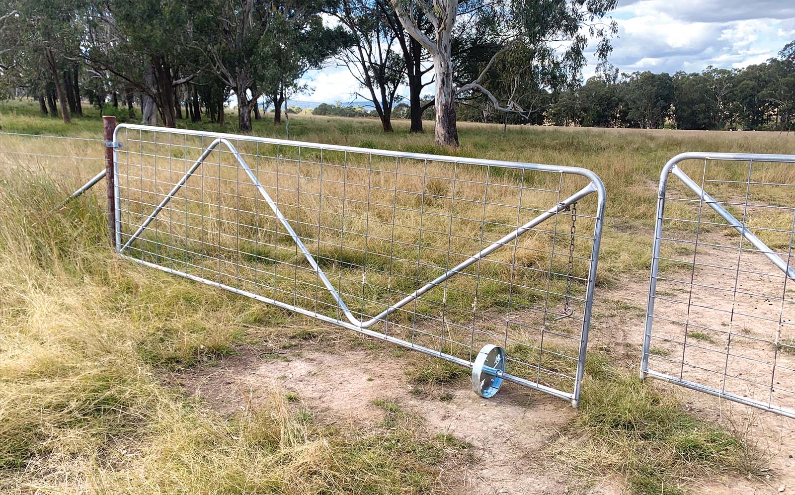 Rural Gates with wheel, plus custom orders welcome