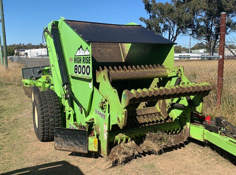 Schulte Rock Picker – Wet Hire Only