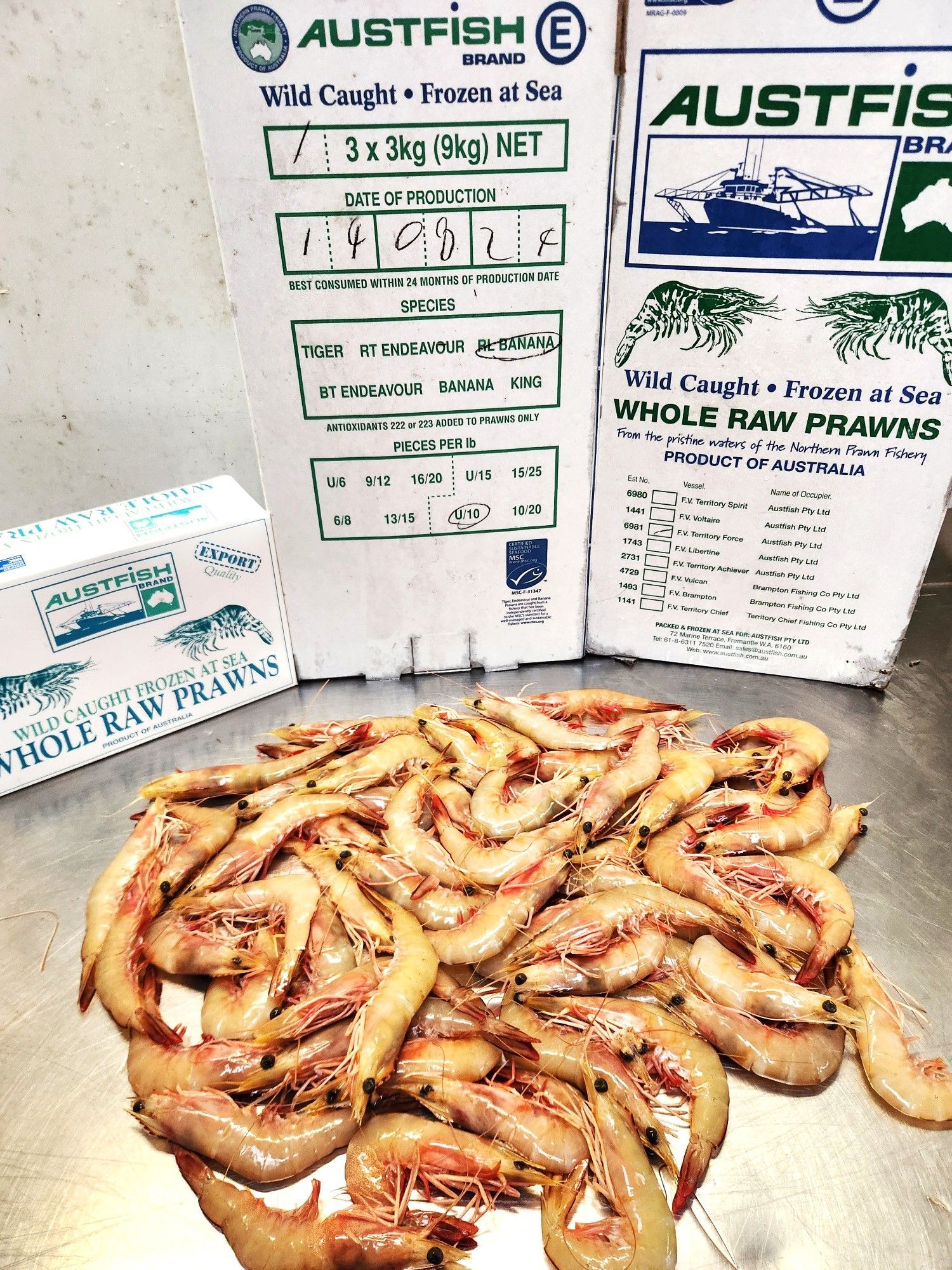 Wild caught frozen at sea Whole raw prawns