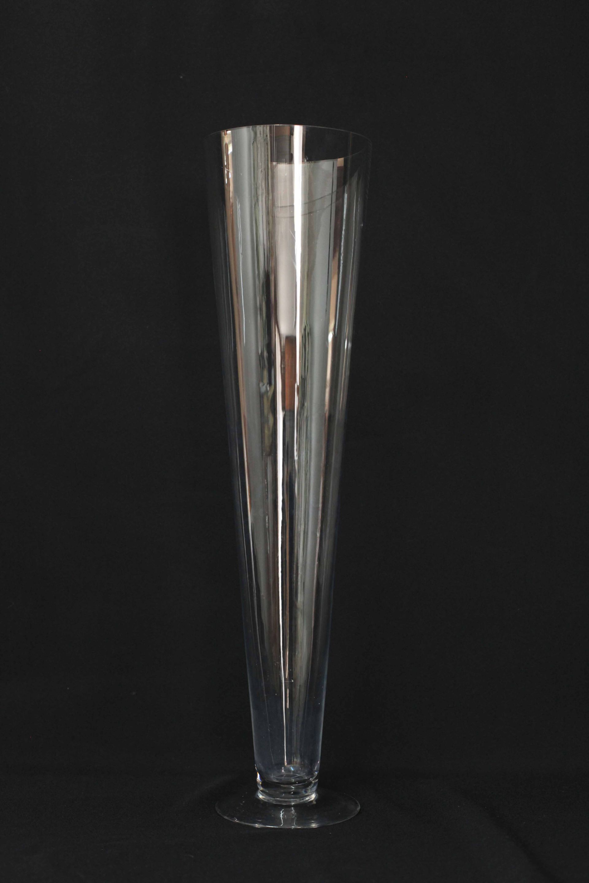New Cone Vase — Pialba, QLD — Wide Bay Crane Hire