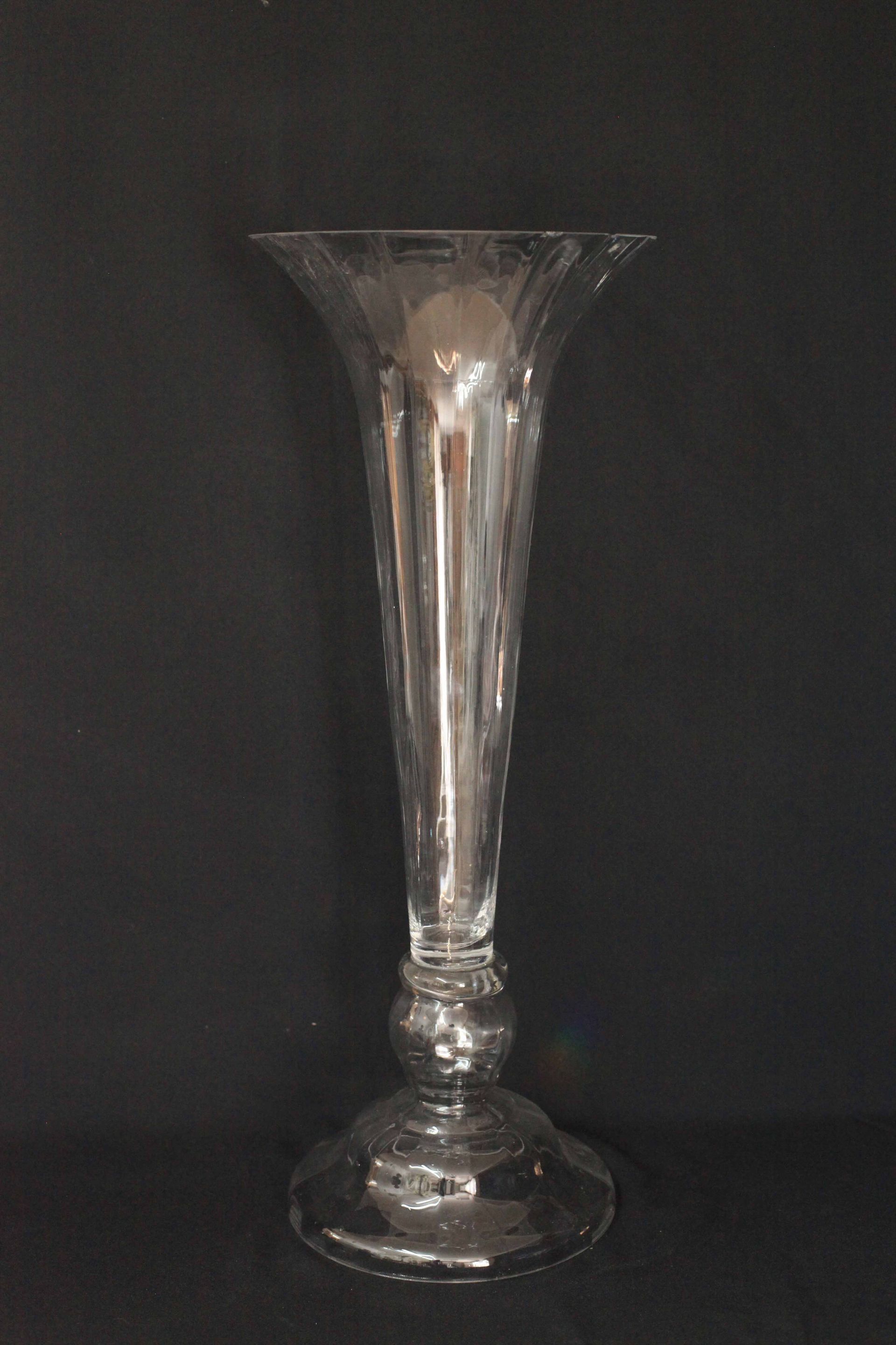 Elegant Preston Bailey Vase — Pialba, QLD — Wide Bay Crane Hire