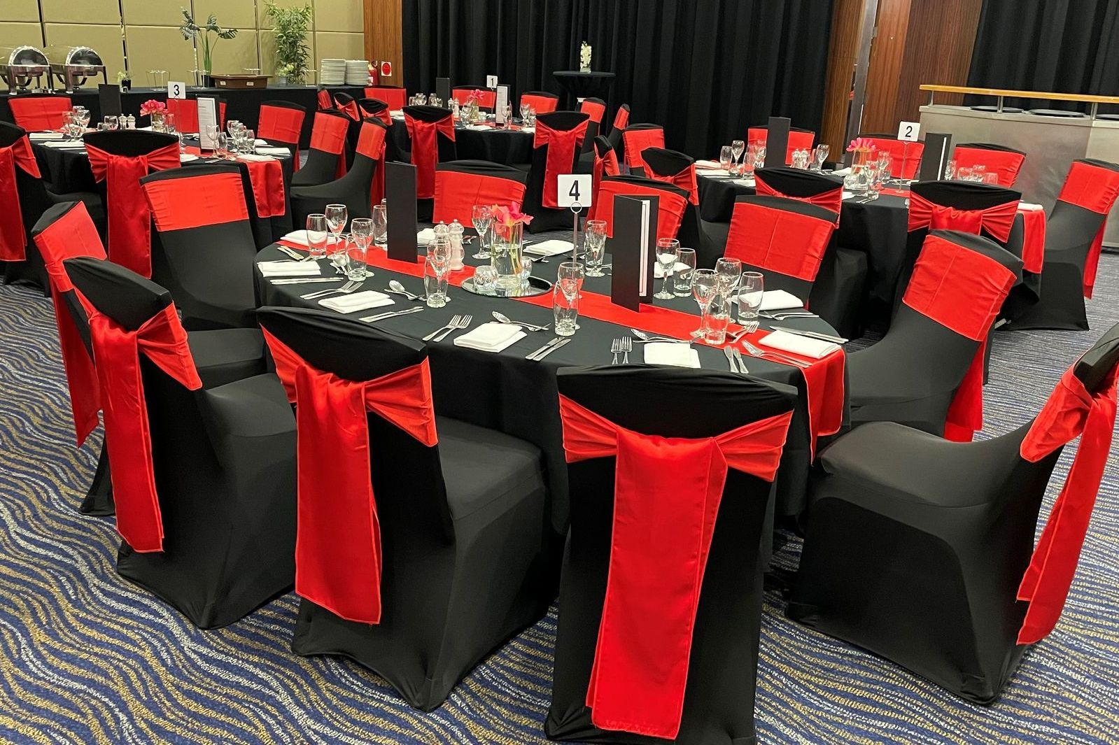 Bridal Holding White Flowers — Pialba, QLD — Wide Bay Crane Hire Bridal Holding White Flowers — Pialba, QLD — Wide Bay Crane Hire