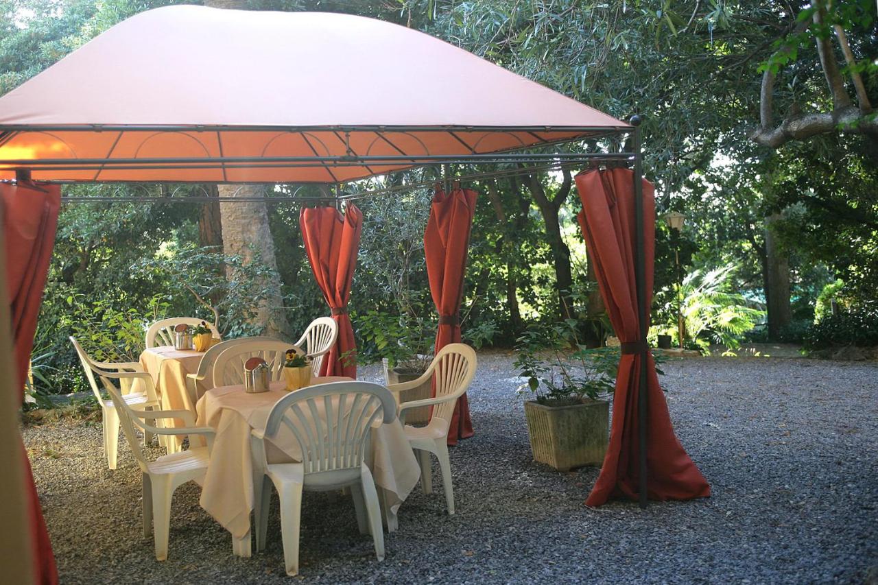 esterno dell'albergo
