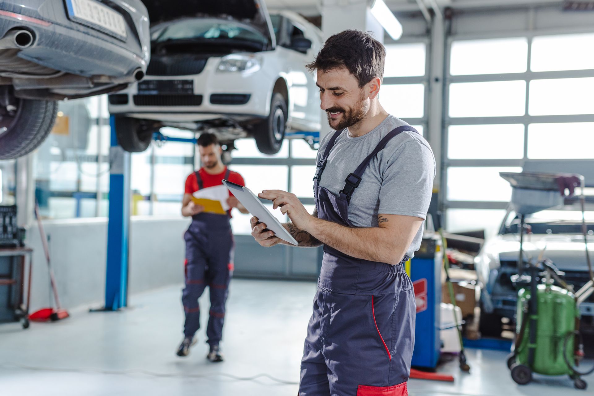 Riparazione motore auto
