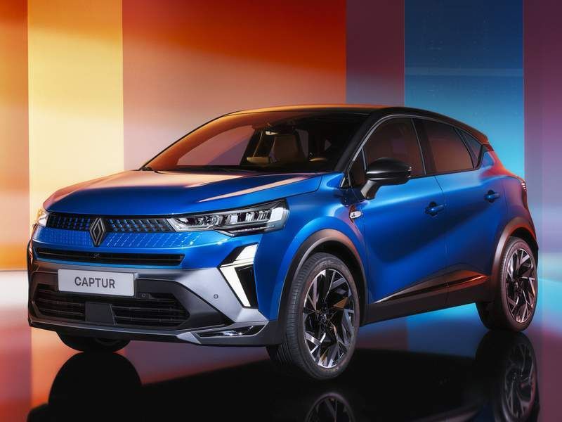 La Nuova Renault Captur in un paesaggio moderno