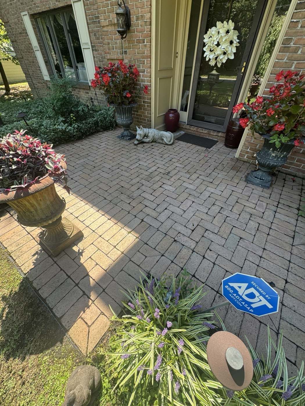 Clean paver front entry after cleaning