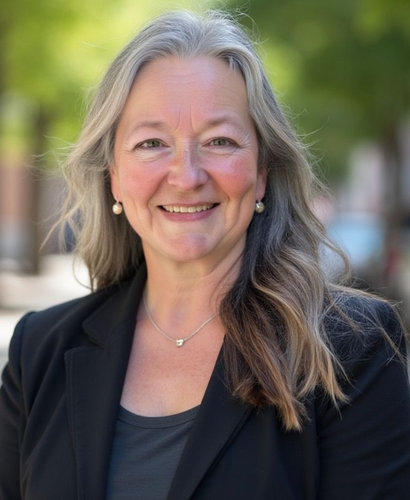 Kathy Lepage, therapeutic consultant, educational advocate, and licensed school psychologist helping families find the right path for struggling students