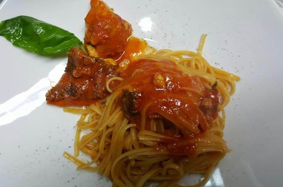 spaghetti con carne al sugo 