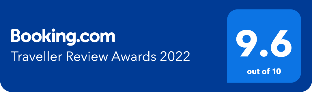 Booking.com Traveller Review Awards 2022 badge with 9.6 out of 10 score
