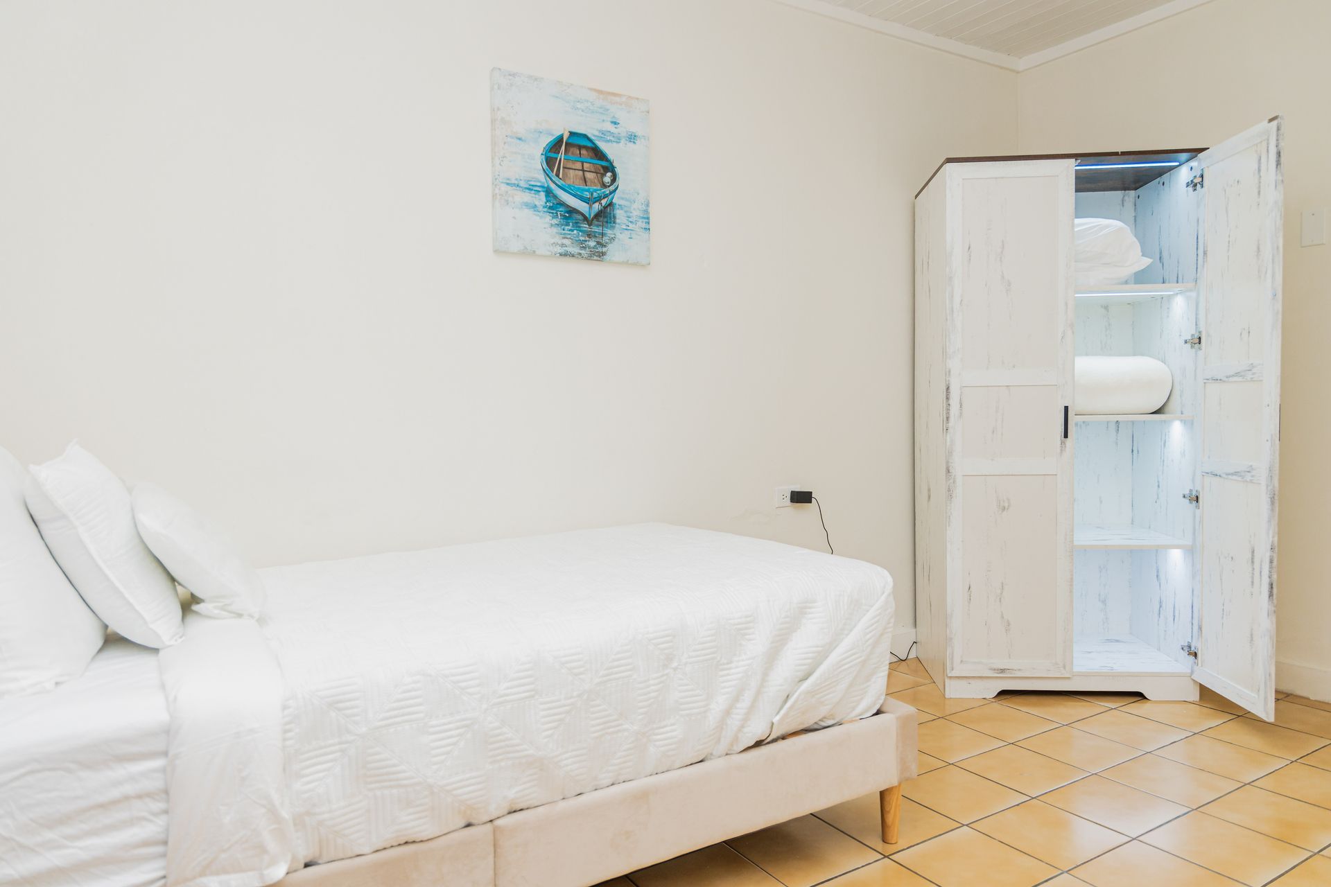 Apartment 4